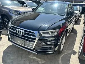Audi Q5 2.0T Premium AWD quattro 2018 Black