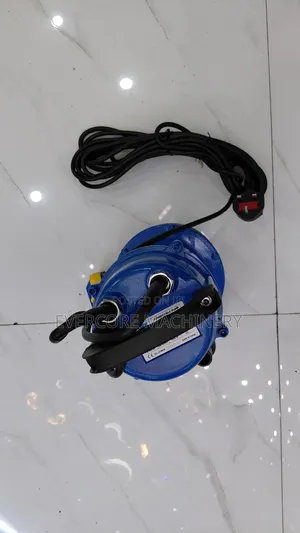 Usk 32m Head Submersible Pump Shallow Well.