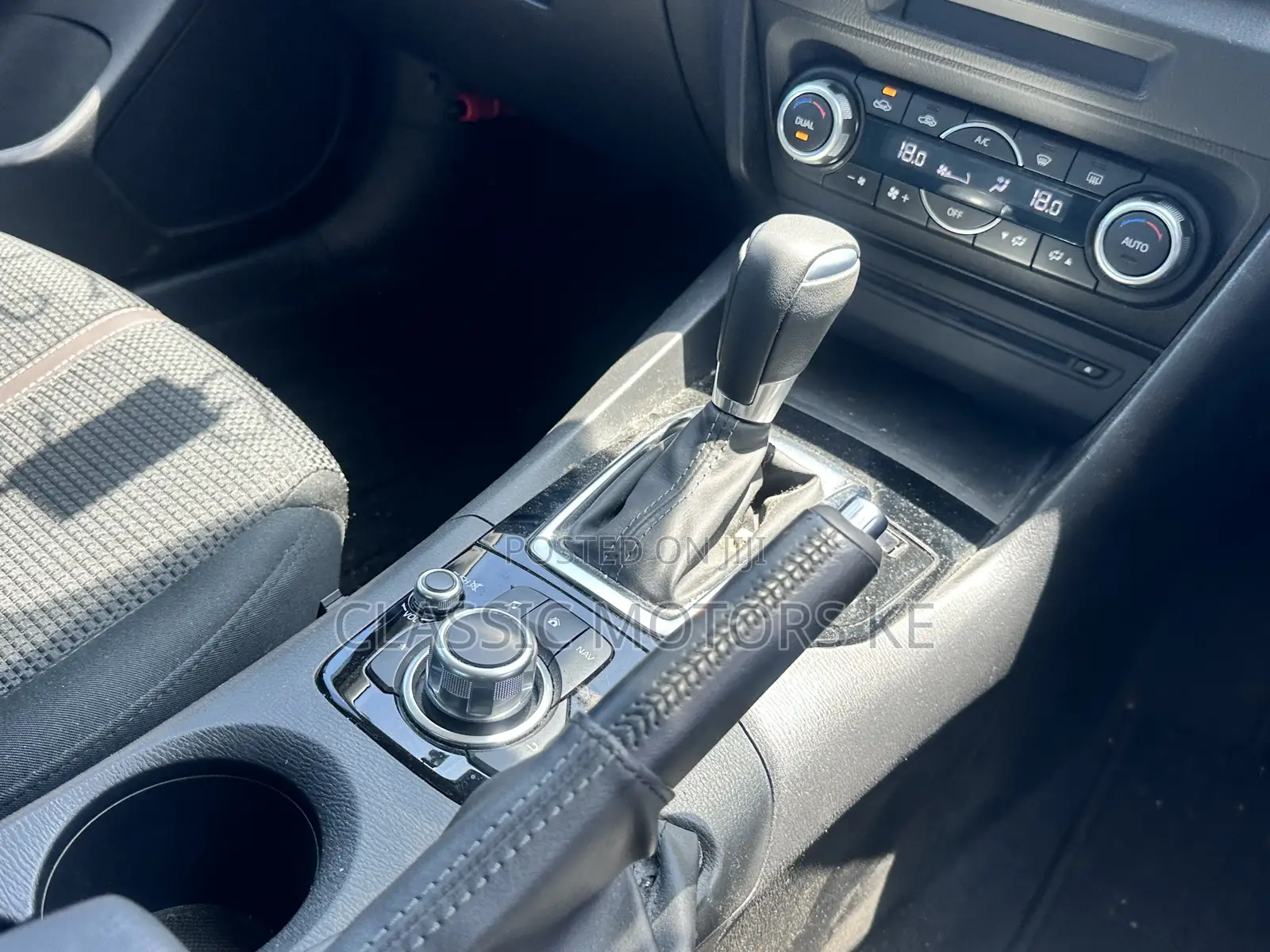 Mazda Axela 2018 Silver
