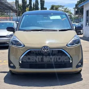 Toyota Sienta 1.5 FWD (6-seater) 2019 Beige
