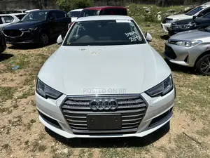 Audi A4 2.0T Premium AWD quattro 2019 White