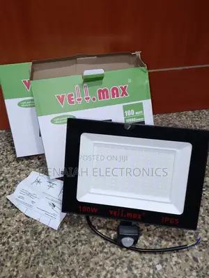 Vellmax Floodlight 100watts