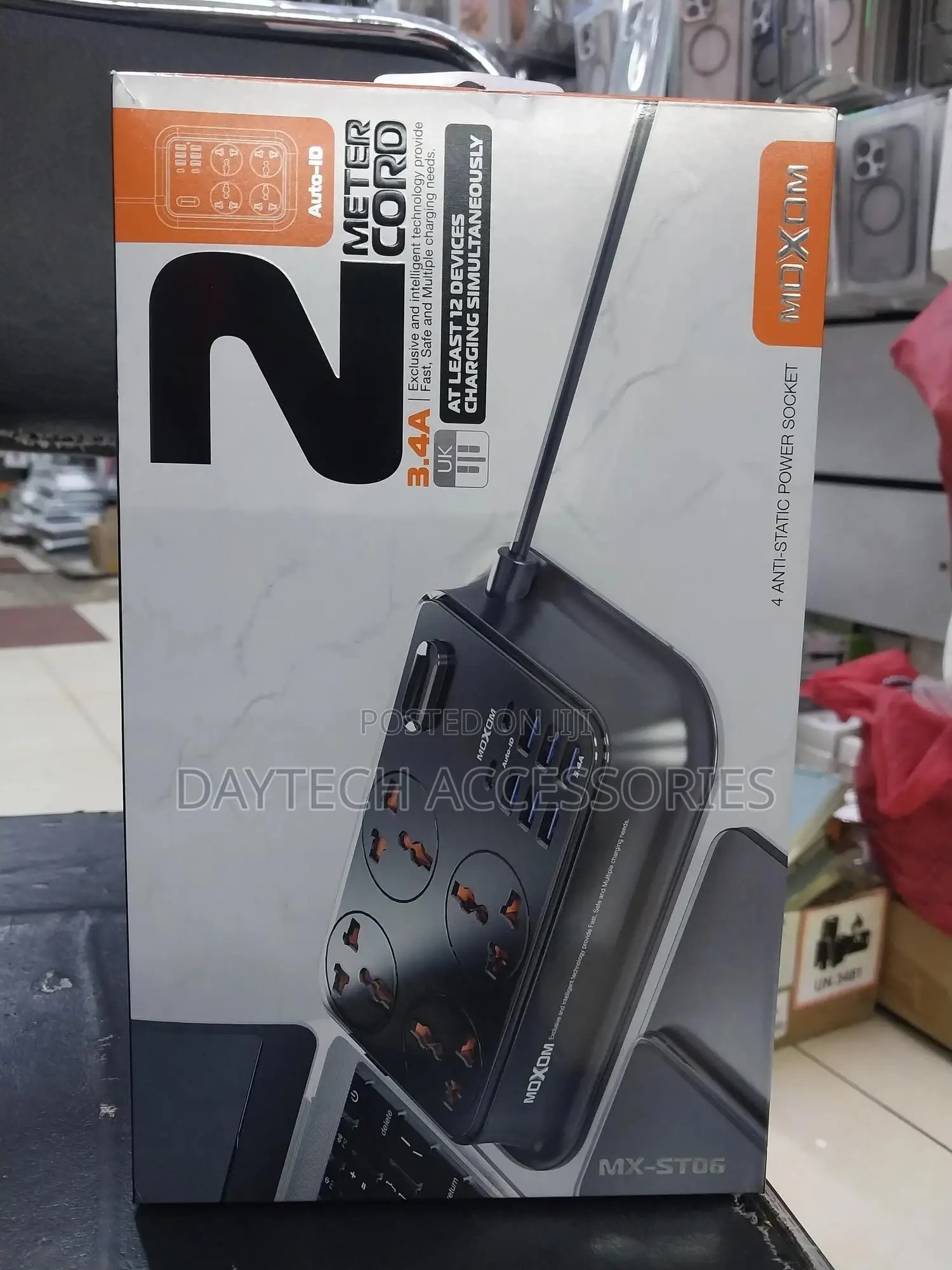 Moxom Mx-St06 6 Usb Ports + 2 Pd Type-C + 4 Universal Power Socket