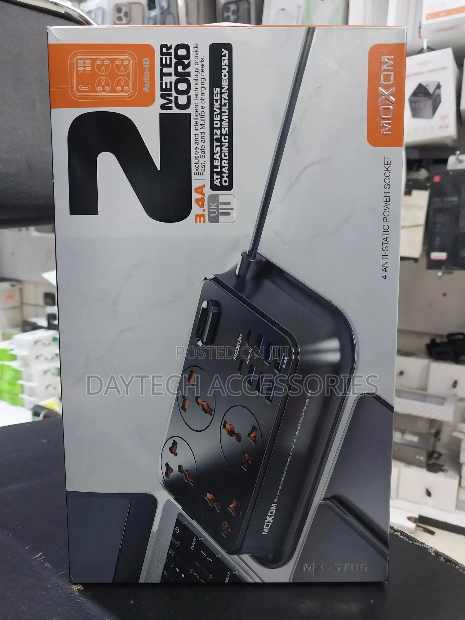 Moxom Mx-St06 6 Usb Ports + 2 Pd Type-C + 4 Universal Power Socket