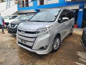 Toyota Noah 2.0 FWD (8 Seater) 2019 Silver
