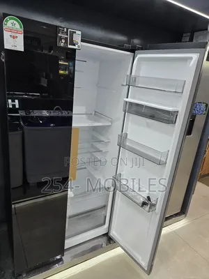 Hisense Ref558dr B-G 541l Side by Side Fridge: Sleek Black Glass