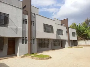 4bdrm Townhouse / Terrace in Gitaru for rent
