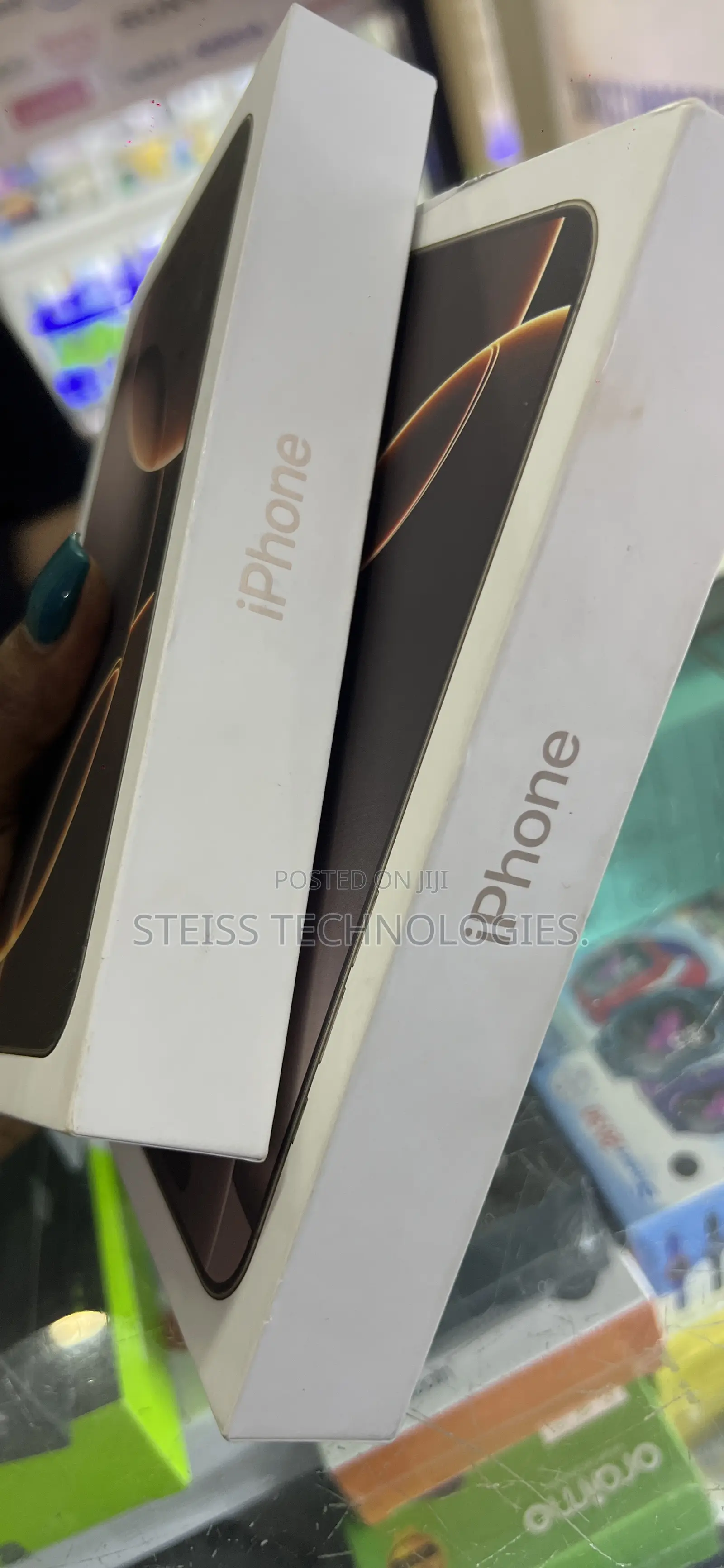 New Apple iPhone 16 Pro Max 256 GB Gold
