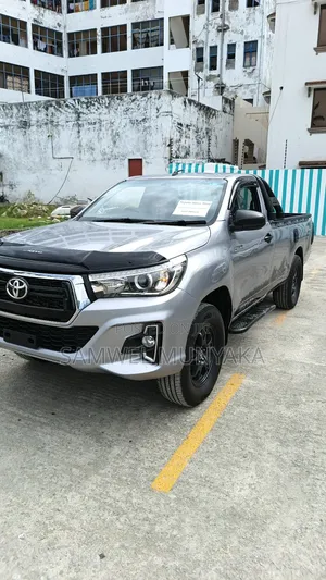 Toyota Hilux Revo Single Cab Deisel 2.8 AWD 2019 Silver