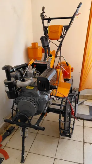 Diesel 10hp Power Tiller With Accessories.