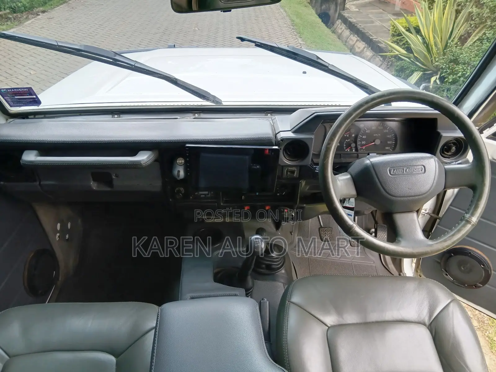 Toyota Land Cruiser 2009 White