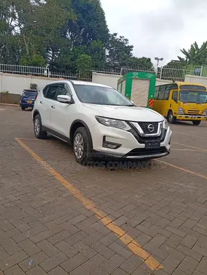 Nissan X-Trail 2.0 Petrol FWD 2018 Pearl
