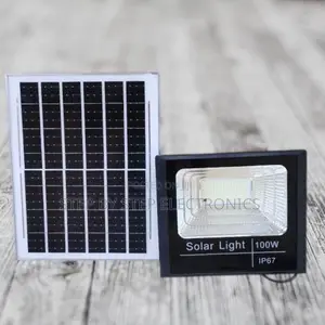 Energy Saving 100w Ip67 Waterproof Solar Flood Light Lamp With Remote
