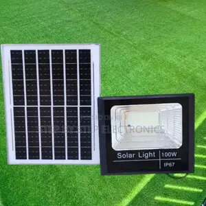 100w Solar Flood Light Ip67 Waterproof for Parking Lot Illumination