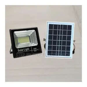 100w Solar Flood Light Ip67 Waterproof for Home Entrance Lighting