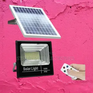 100w Solar Flood Light Ip67 Waterproof for Pathway and Lawn Lighting