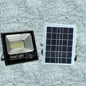 Ip67 Rated Waterproof 100w Solar Flood Light for Outdoor Lighting