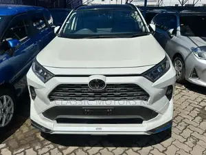 Toyota RAV4 Hybrid 2020 White