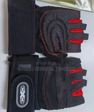 Weight Lifting Gloves Available In Medium, Large And Extra Large