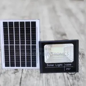 Energy Saving 100w Solar Flood Light Ip67 Waterproof Maintenance-Free