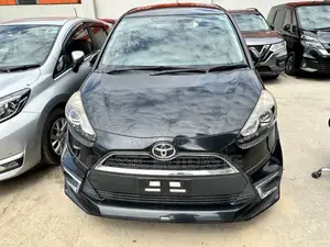 Toyota Sienta 1.5 Hybrid FWD 2019 Black