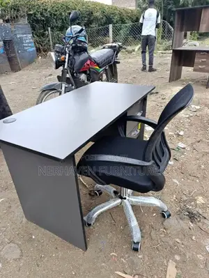 Modern Workstation Desks for Your Business Setup