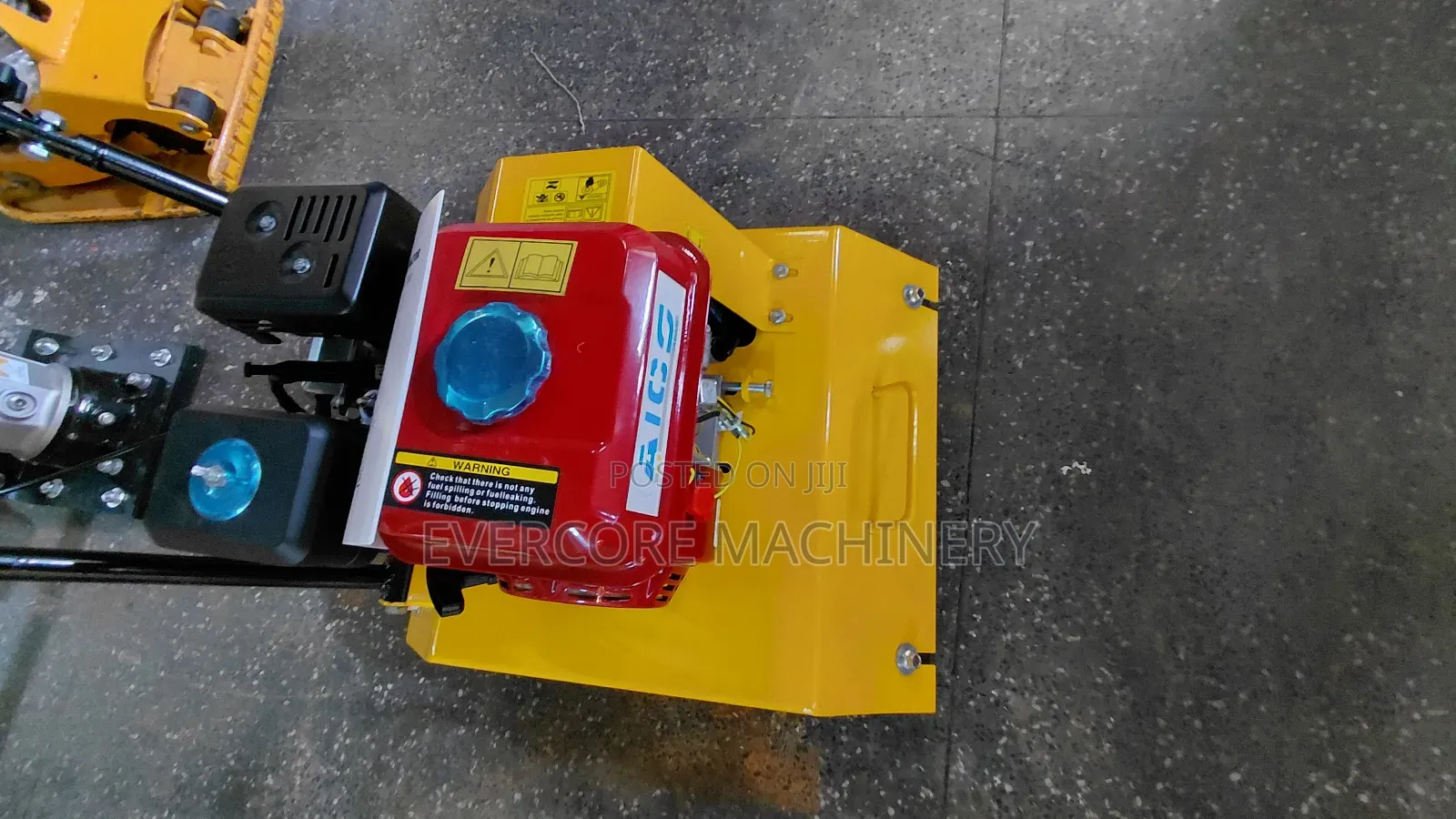 Aico Japan Plate Compactor Machine 80kg Capacity.