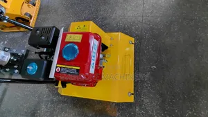 Aico Japan Plate Compactor Machine 80kg Capacity.