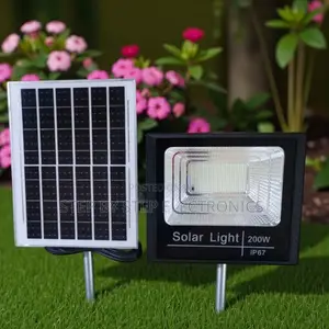 High Power 200w Solar Flood Light Ip67 Waterproof for Driveways