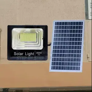 Long Lasting 200w Solar Flood Light With Built-in Light Sensor