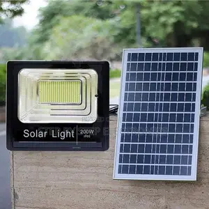 200w High Lumen Solar Flood Light Dusk to Dawn Ip67 Waterproof