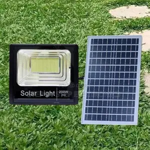 Built-in Light Sensor 200w Solar Flood Light With Super Bright Leds