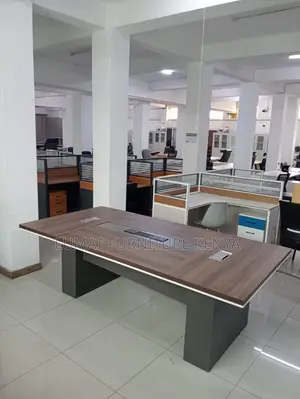 Executive Meeting Room Table