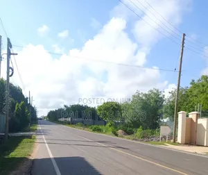 1/2 Acre on Sale Behind Manyatta Restaurant in Diani!