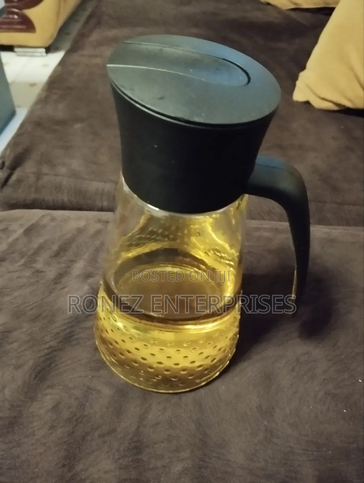 Auto Flip Oil Jar