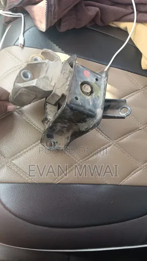 Toyota Passo Engine Mounting