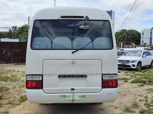 Toyota Coaster 2017