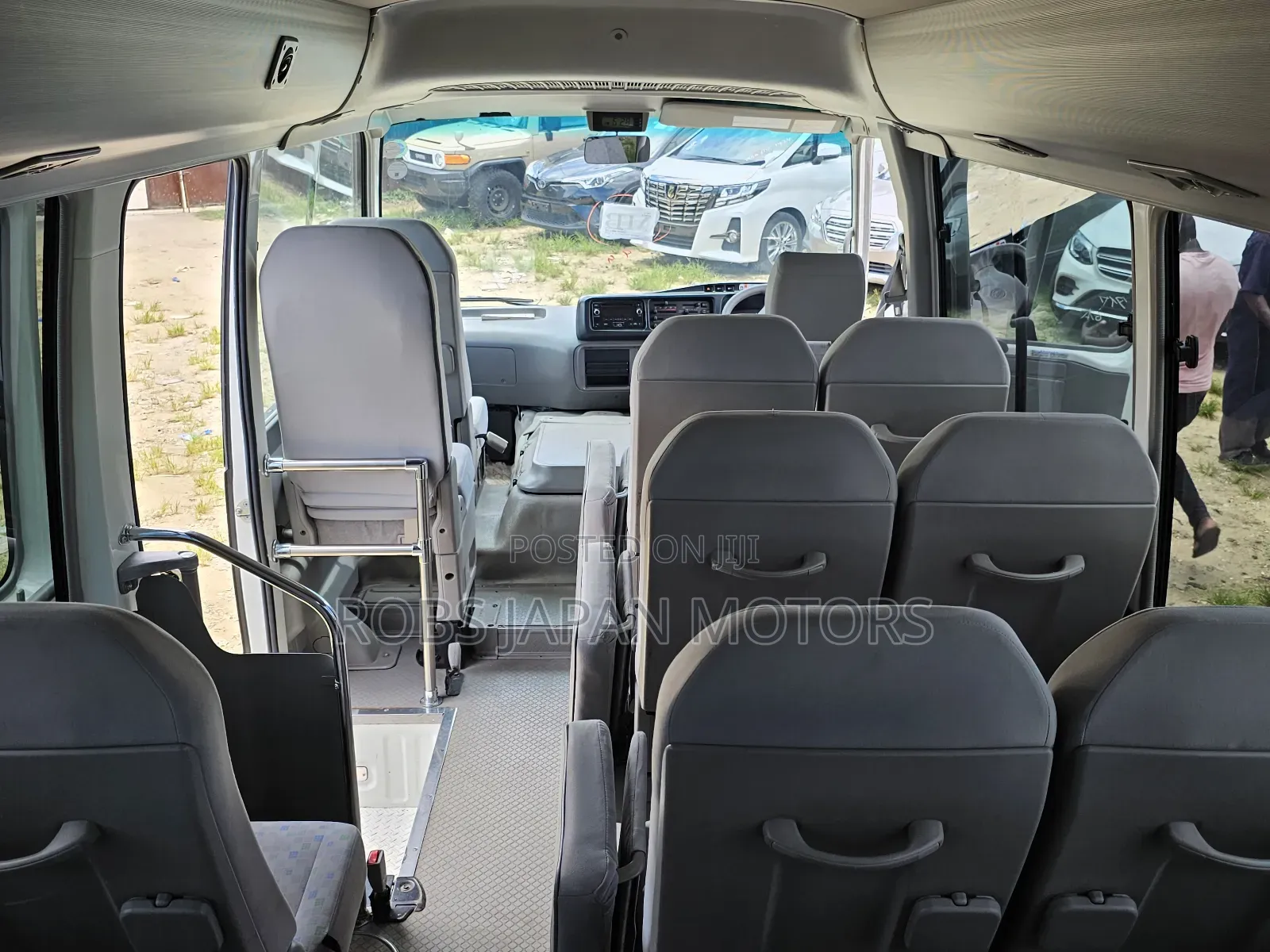 Toyota Coaster 2017
