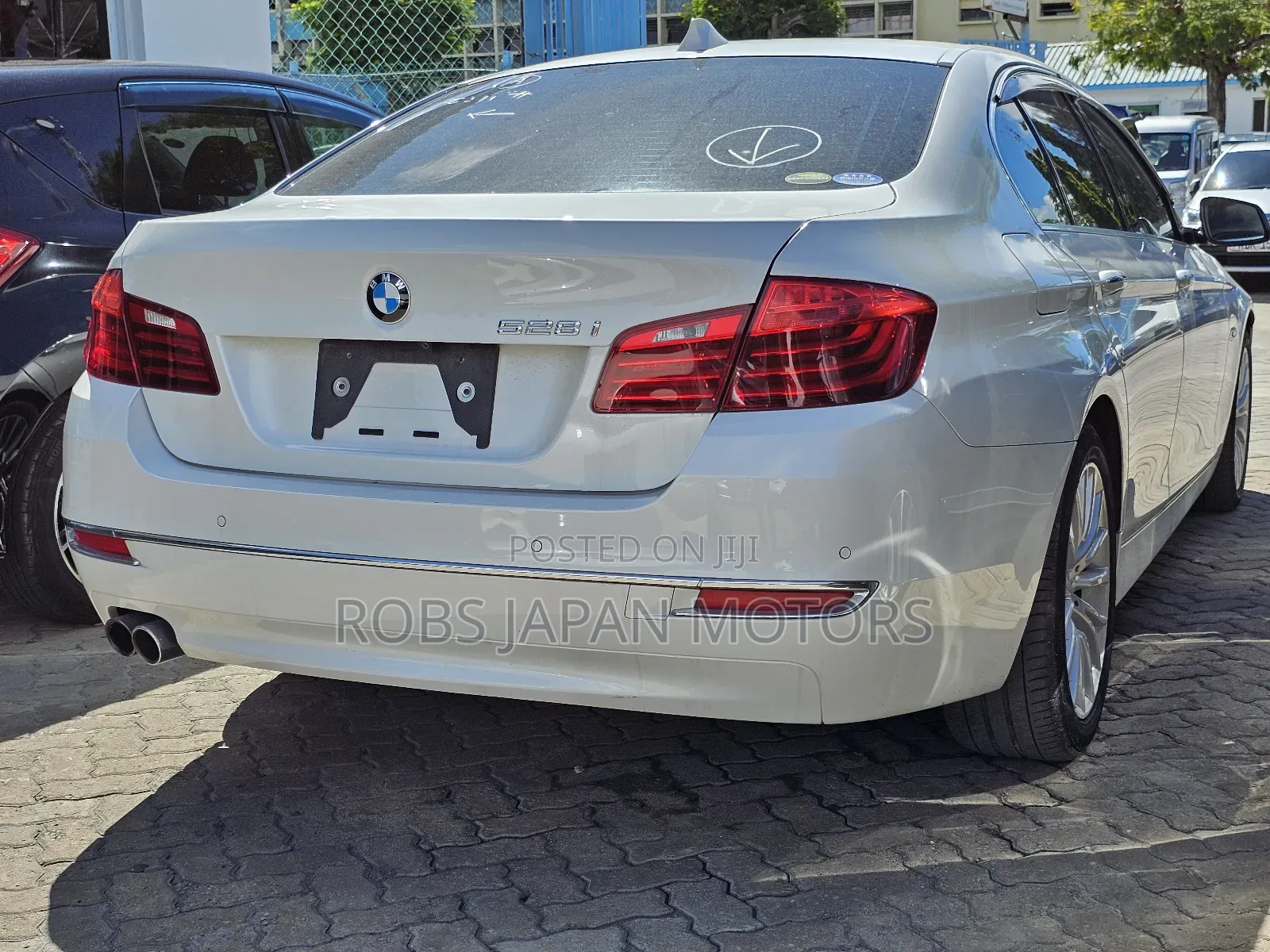 BMW 528i 2018 Pearl