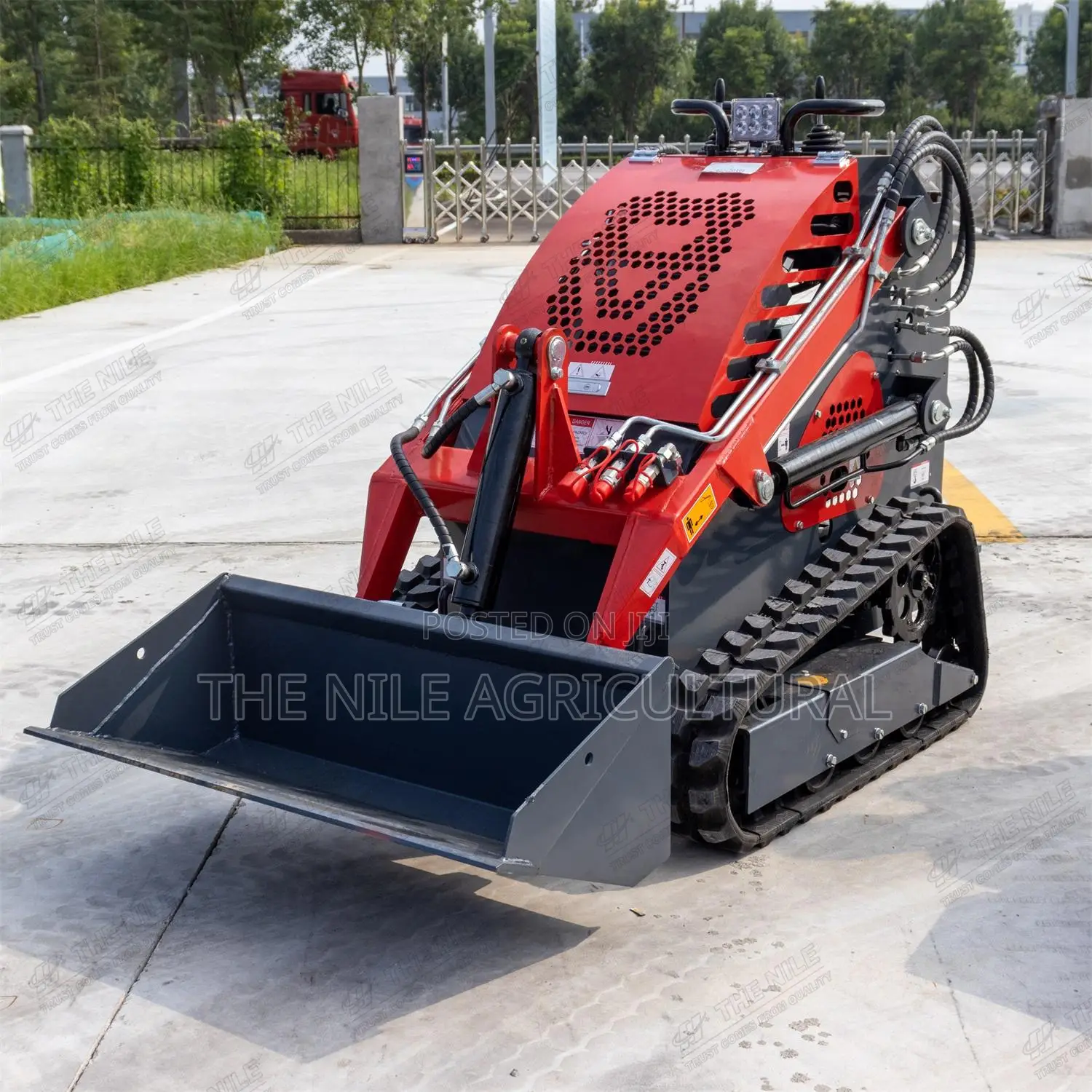 Mini Skid Steer Loader, Multi-Functional