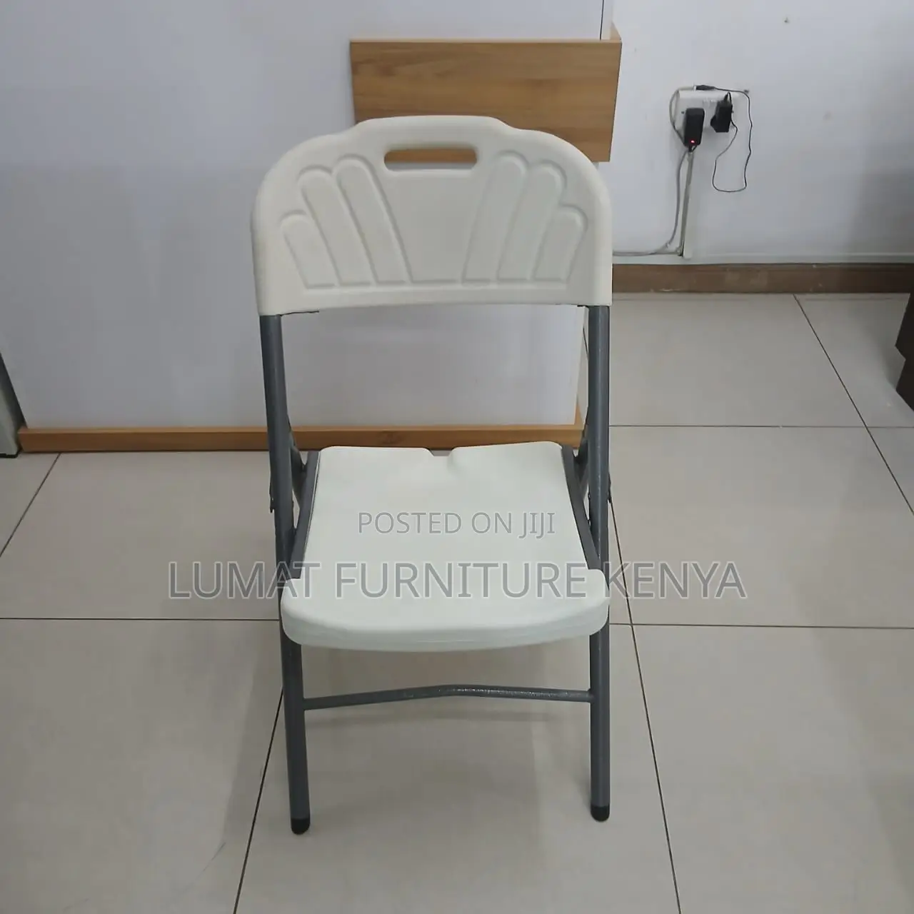 White Modern Outdoor Foldable Chair