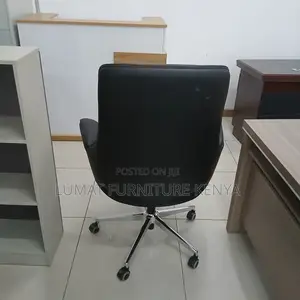 Modern Leather Comfortable Office Seat
