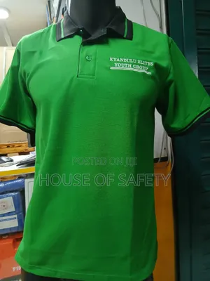Extra Large Green Polo With White Collar