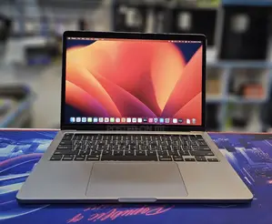 Laptop Apple MacBook Pro 2020 32GB Intel Core I7 SSD 4T