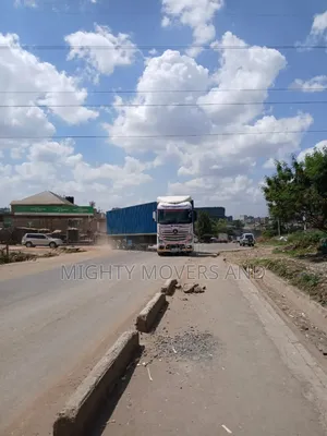 Transit Trailers With Crane Are Available for Load Delivery