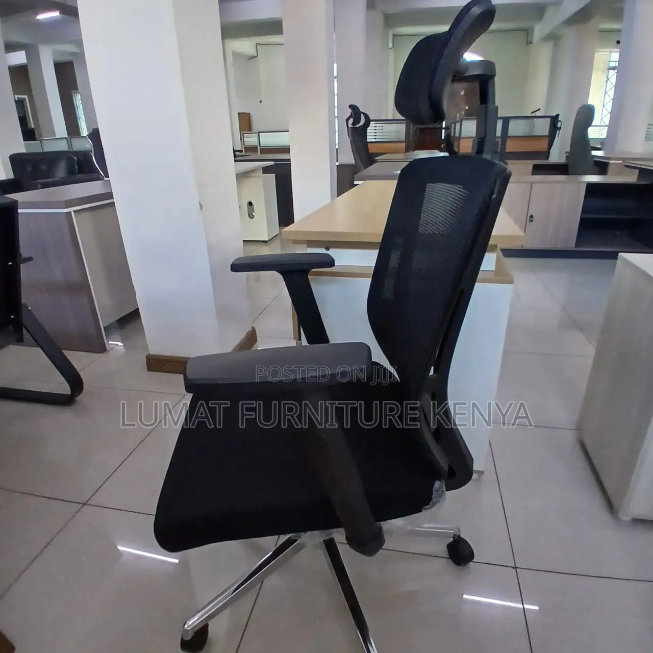 Comfortable Padded Seat for Long Sitting Hours