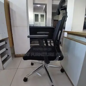 Comfortable Padded Seat for Long Sitting Hours