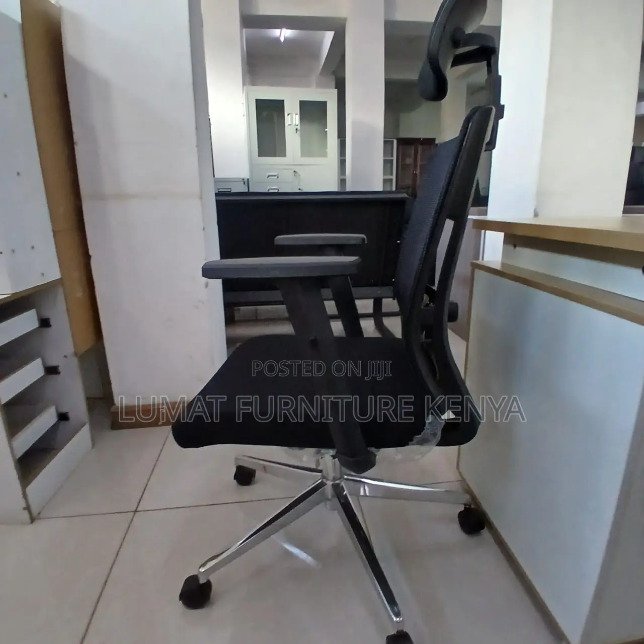 Comfortable Padded Seat for Long Sitting Hours