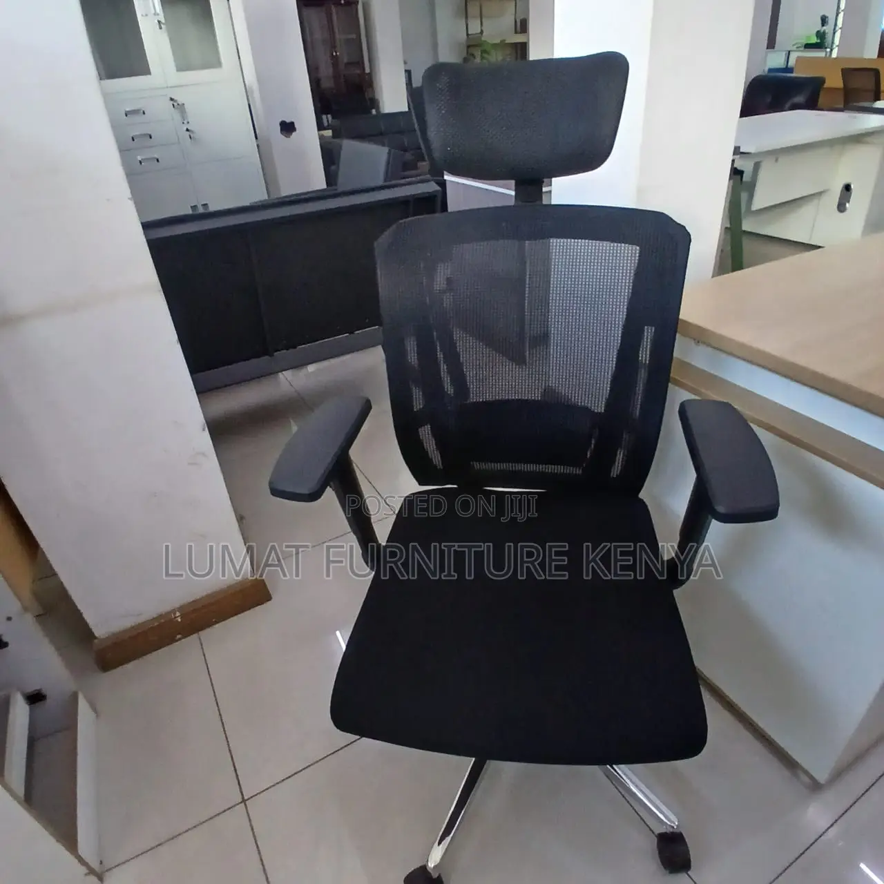 Comfortable Padded Seat for Long Sitting Hours
