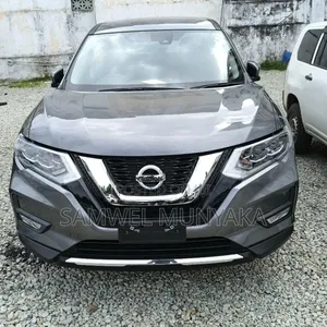 Nissan X-Trail 2.0 Petrol FWD 2019 Gray